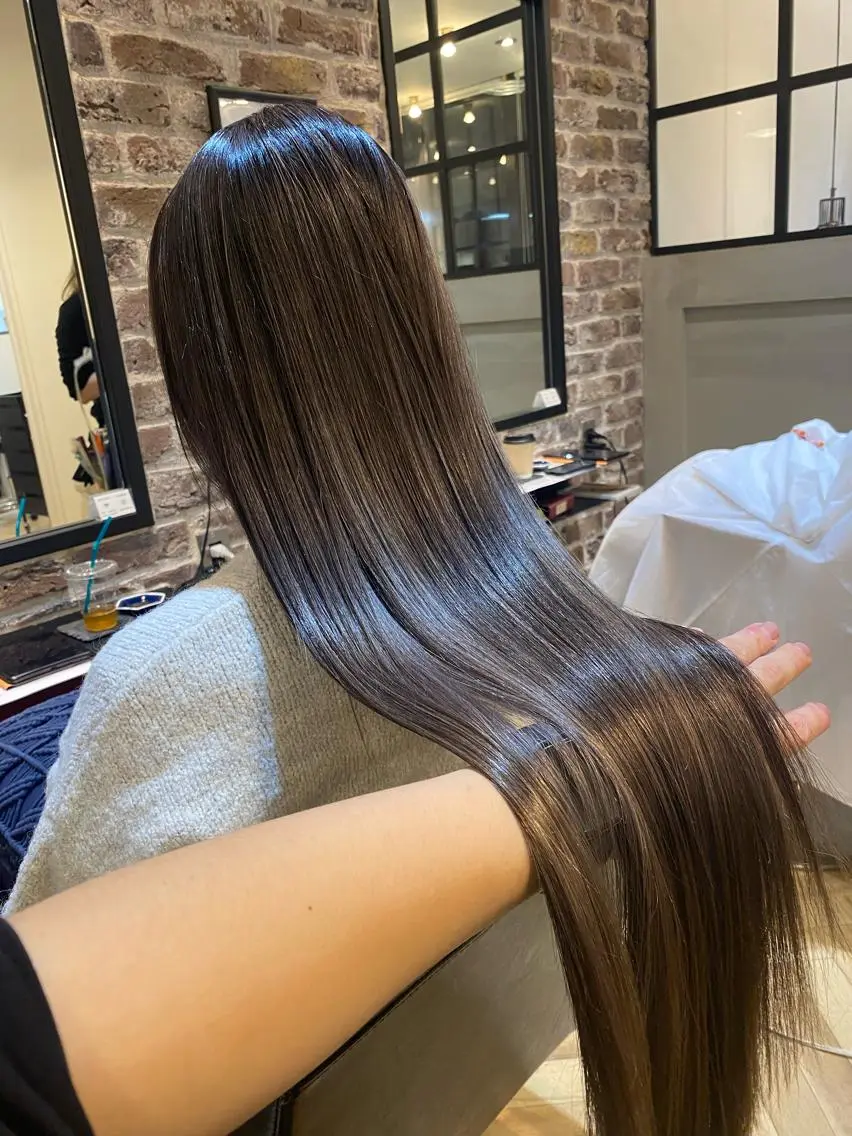 ロング ヘアカラー 大内田 凌馬のヘアスタイル