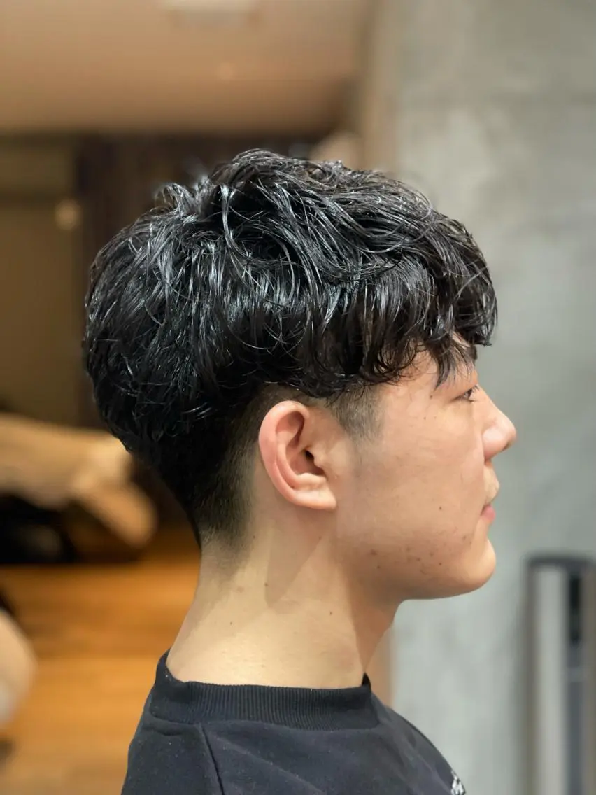 メンズ マッシュ メンズパーマ 刈り上げ 野間 祐哉のヘアスタイル