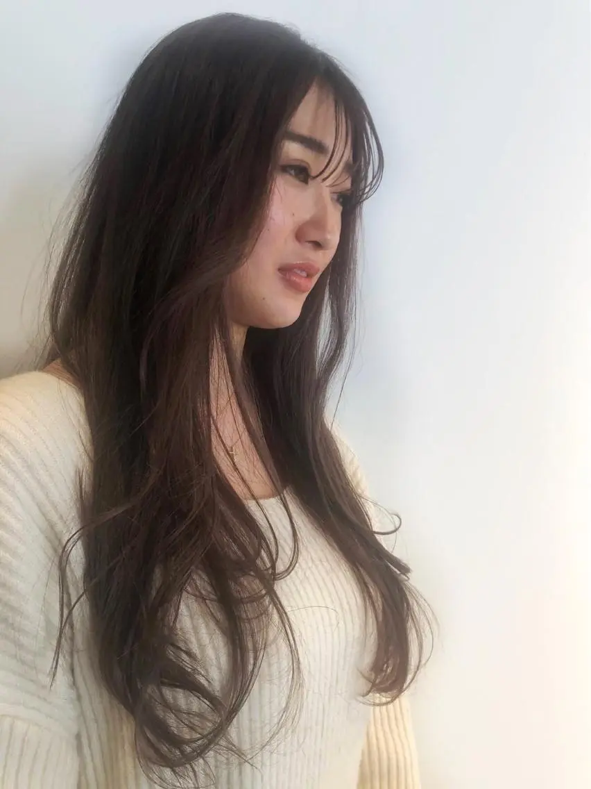 ロング カラー 柳下 涼のヘアスタイル