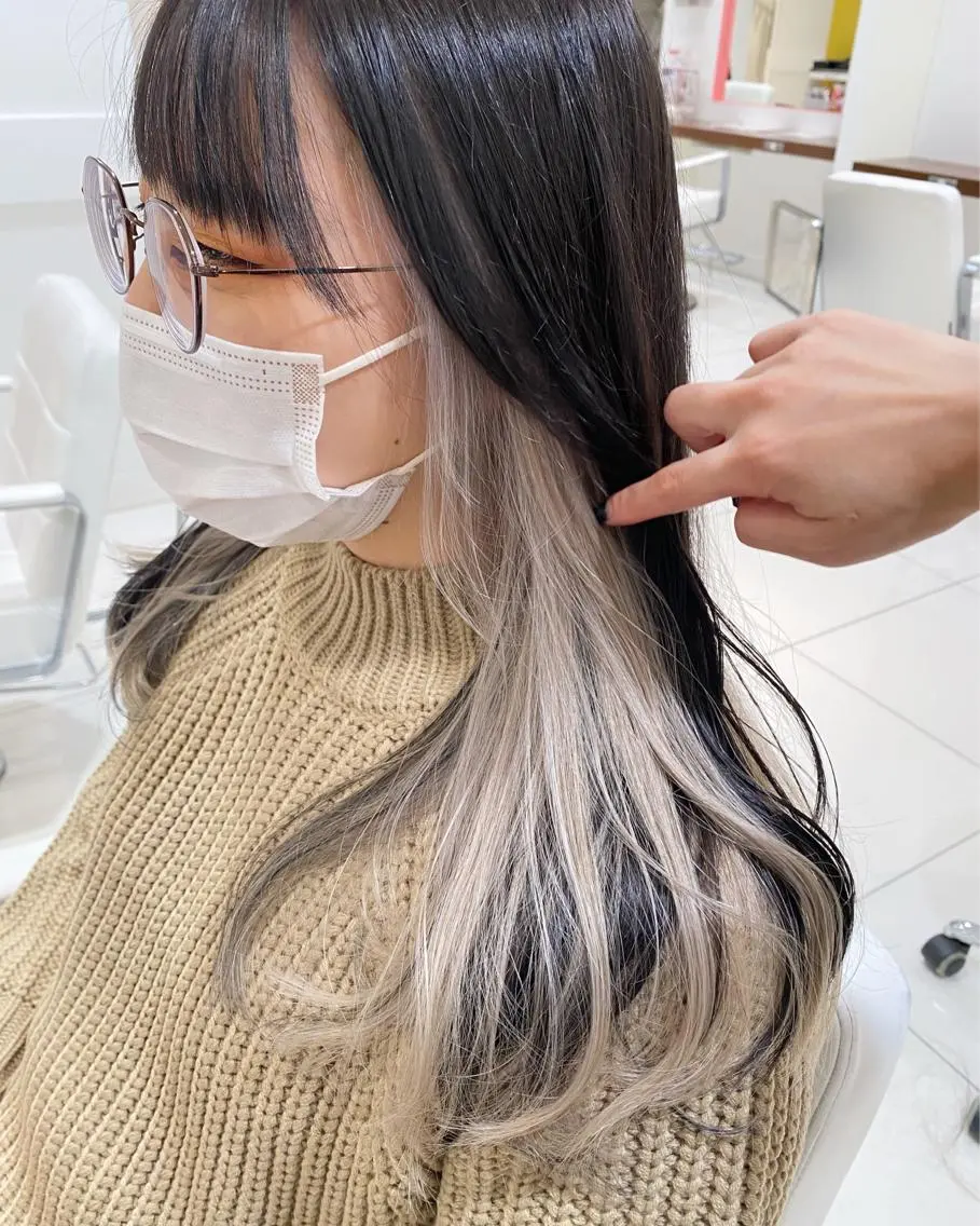 セミロング ウルフカット ハッシュカット/七海のヘアスタイル