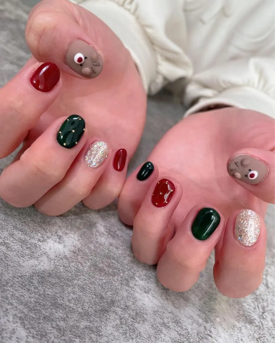 ネイル 冬ネイル クリスマス ハンドネイル ma riのマツエク・マツパデザイン