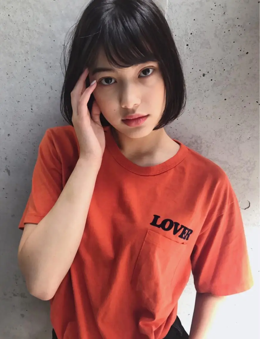 ショート ワンレンボブ ボブ 透明感カラー🌿ボブ ✨飛田 ケイのヘアスタイル