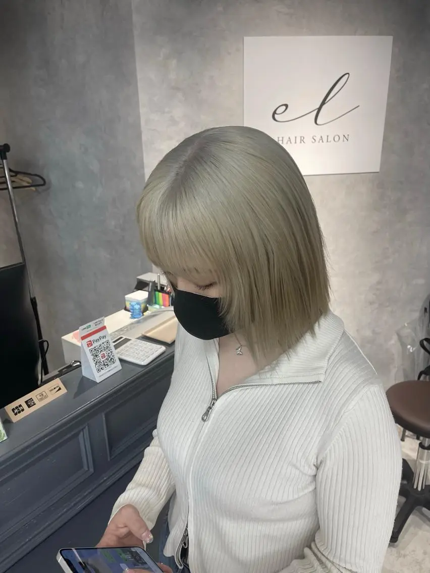ミディアム カラー ブリーチ ケアブリーチ ハイライトカラー インナーカラー ハイライト 福西 洋斗のヘアスタイル