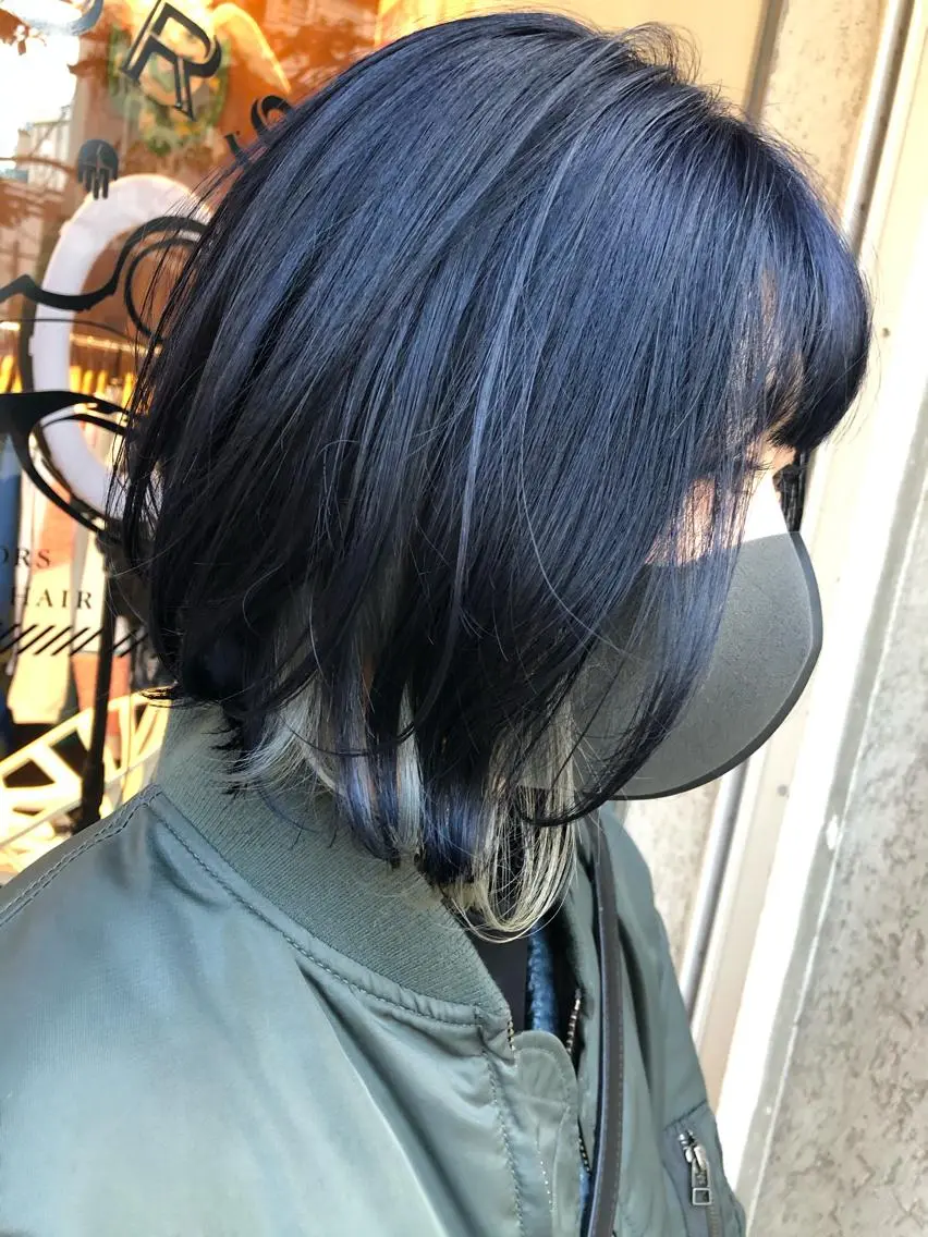 ショート カラー イヤリングカラー ネイビーカラー CoCooN satoshiのヘアスタイル