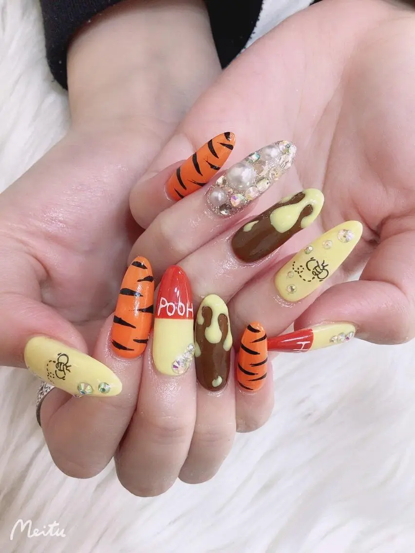 ネイル C ✨Mのネイルデザイン