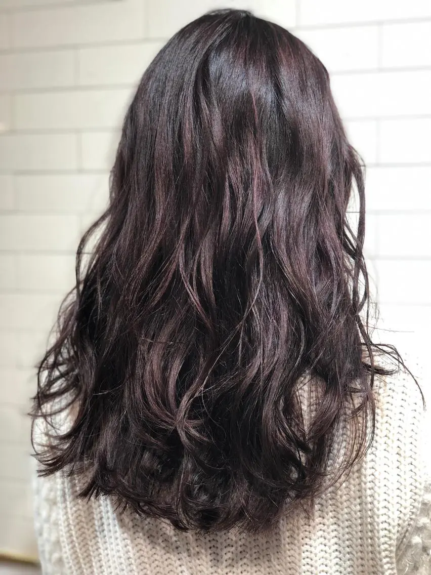 セミロング カラー 髪質改善⌇透明感 カラー⌇川上葵のヘアスタイル