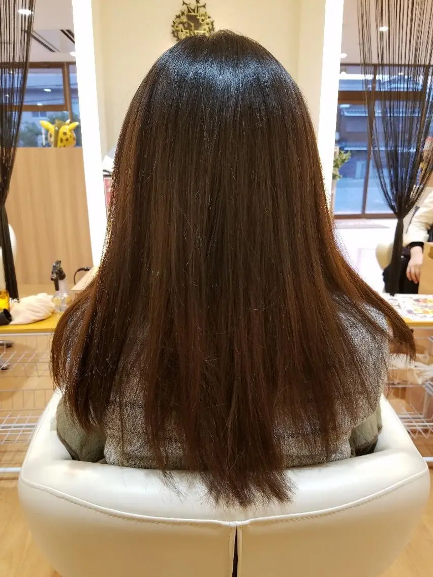 セミロング カラー ブラウンカラー ナチュラルブラウン 髪質改善/ハイライト 小林秀樹のヘアスタイル