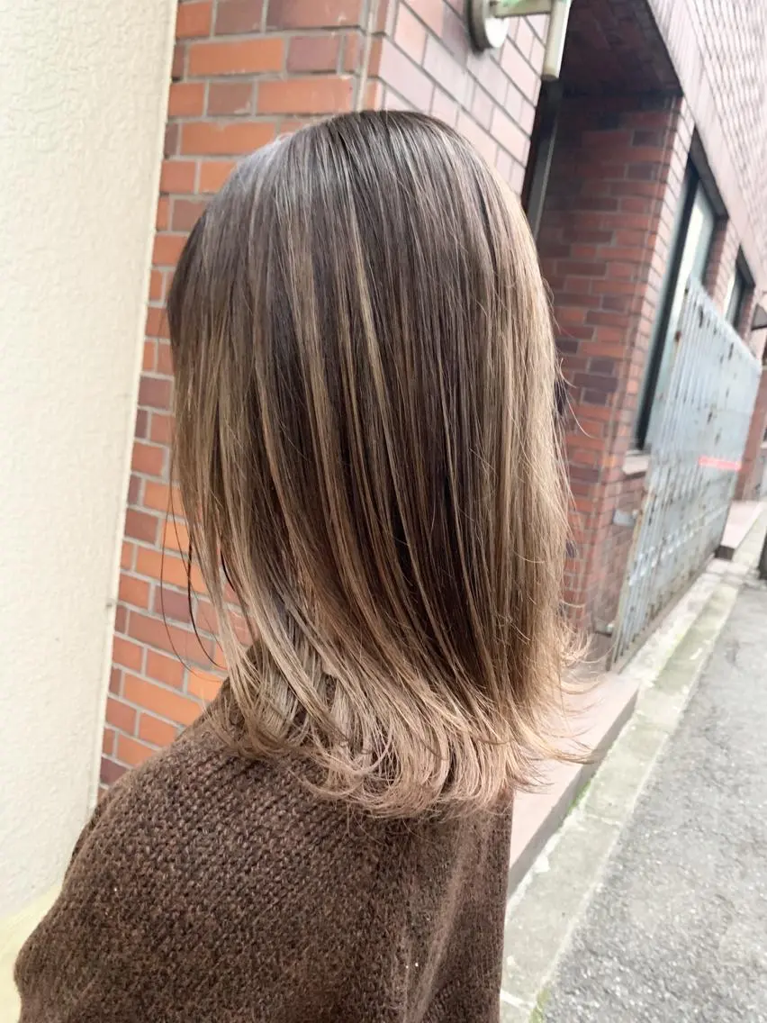 ミディアム レイヤーカット レイヤー×縮毛矯正 深見 拓のヘアスタイル