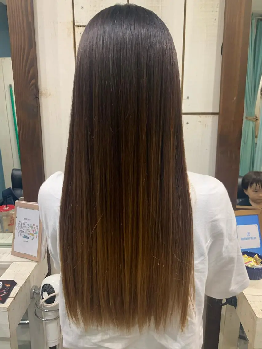 ロング 鷺谷 玲奈のヘアスタイル