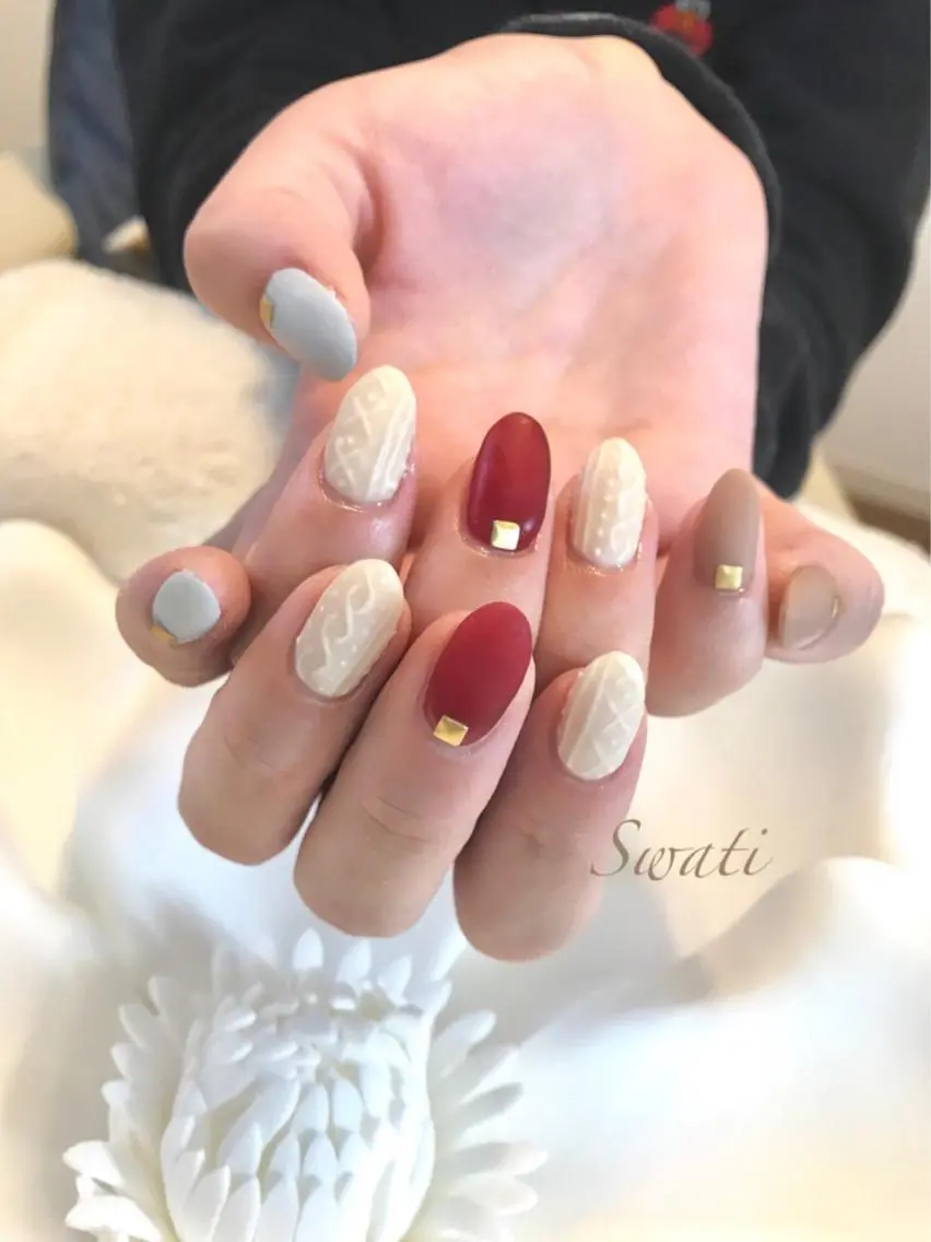 ネイル アートネイル ボルドー マットネイル オフィスネイル シンプルネイル yuko （ネイリスト）のネイルデザイン