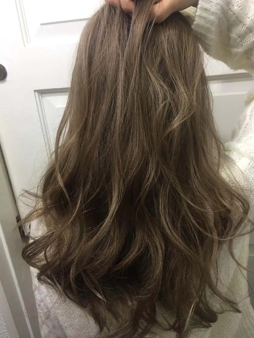 ミディアム セミロング ロング カラー アッシュ ベージュカラー ミルクティーアッシュ 若杉 諒のヘアスタイル