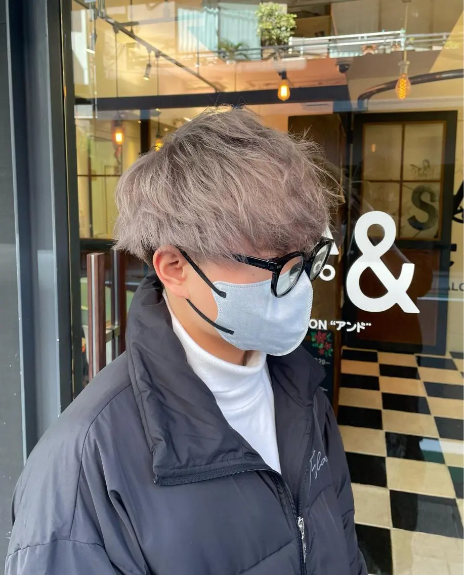 カラー メンズ メンズブリーチ ベージュカラー ブリーチ ホワイトベージュ 川上拓真 ✂︎学芸大学のヘアスタイル