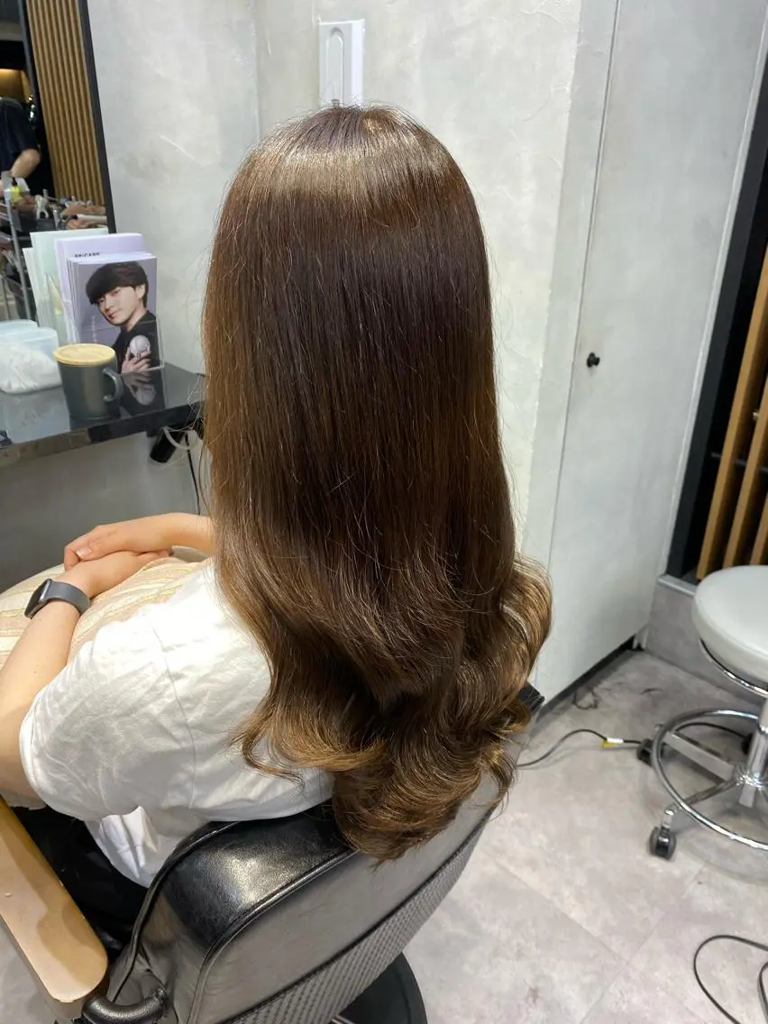 ロング カラー ヘアアレンジ シールエクステ アッシュ バレイヤージュ ベージュカラー ブリーチ ar+ ❤︎ maiのヘアスタイル