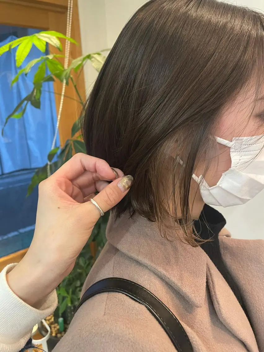 ミディアム カラー ブリーチ イヤリングカラー グレージュ ラベンダーカラー ラベンダーグレージュ 中目黒🌼 🌼ハナのヘアスタイル