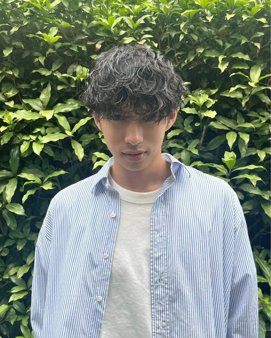 ミディアム パーマ ミディアムパーマ 宮崎 恵多のヘアスタイル