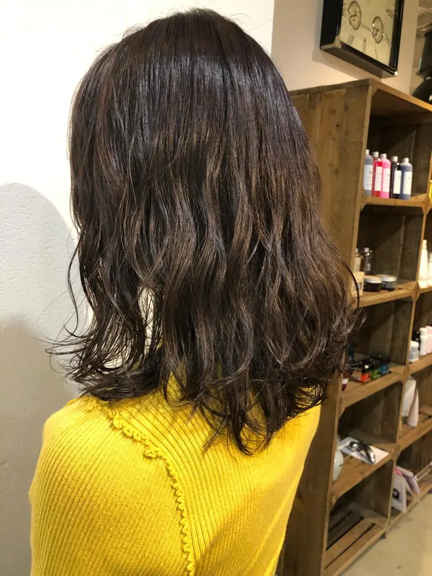 ミディアム カラー cherir髪質改善 パーソナルカラー診断のヘアスタイル