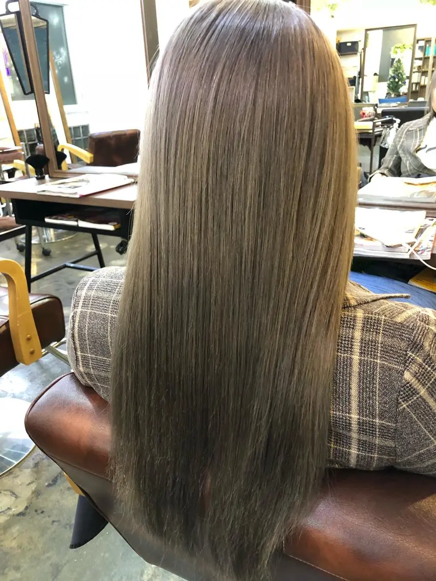 ロング トリートメント 吉田 典弘のヘアスタイル