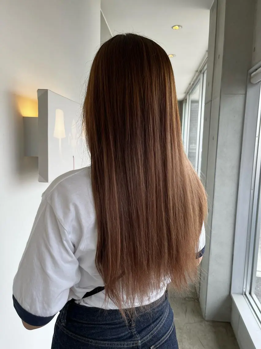 ロング おせ ちさとのヘアスタイル