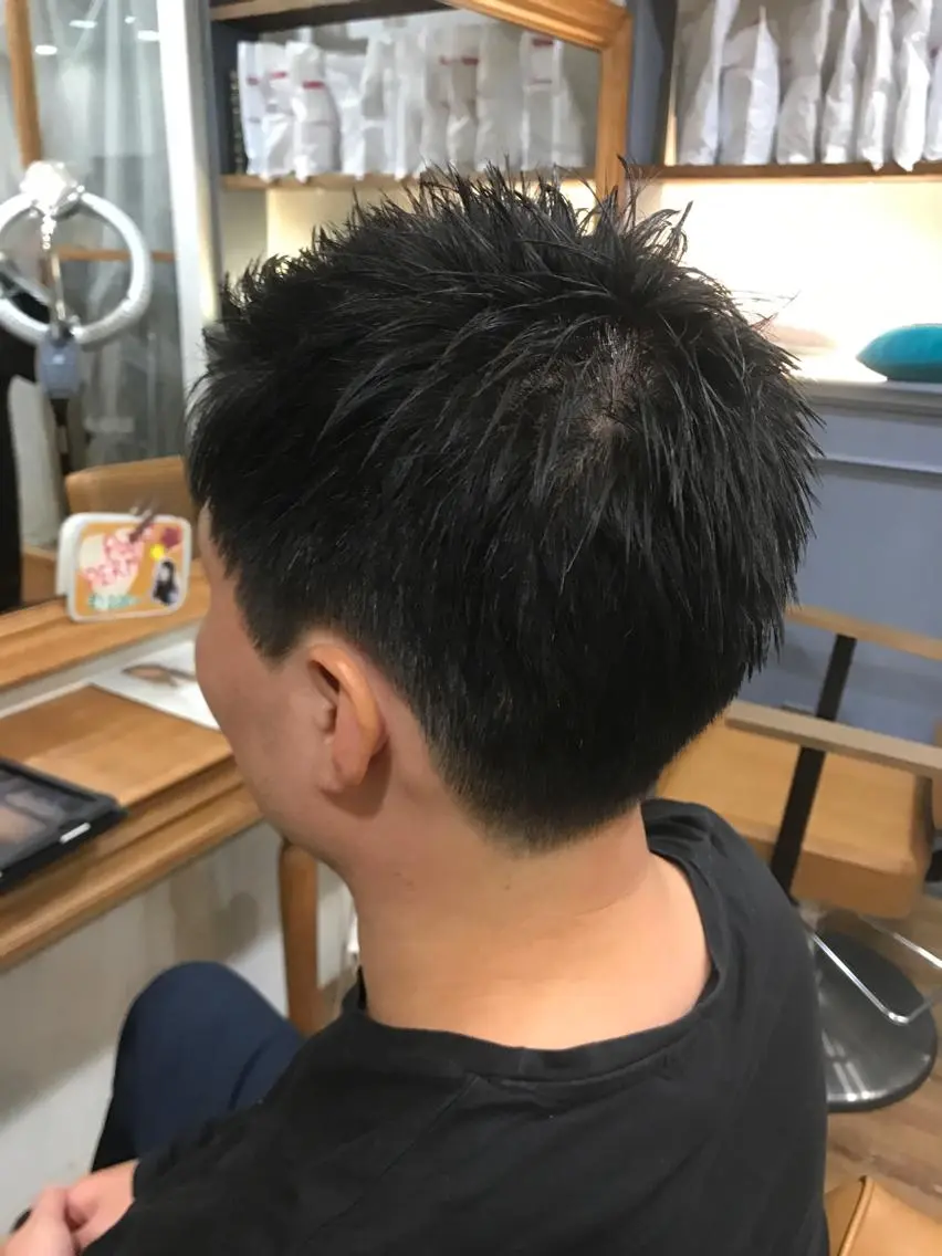 メンズ 刈り上げ ひろせ かなのヘアスタイル