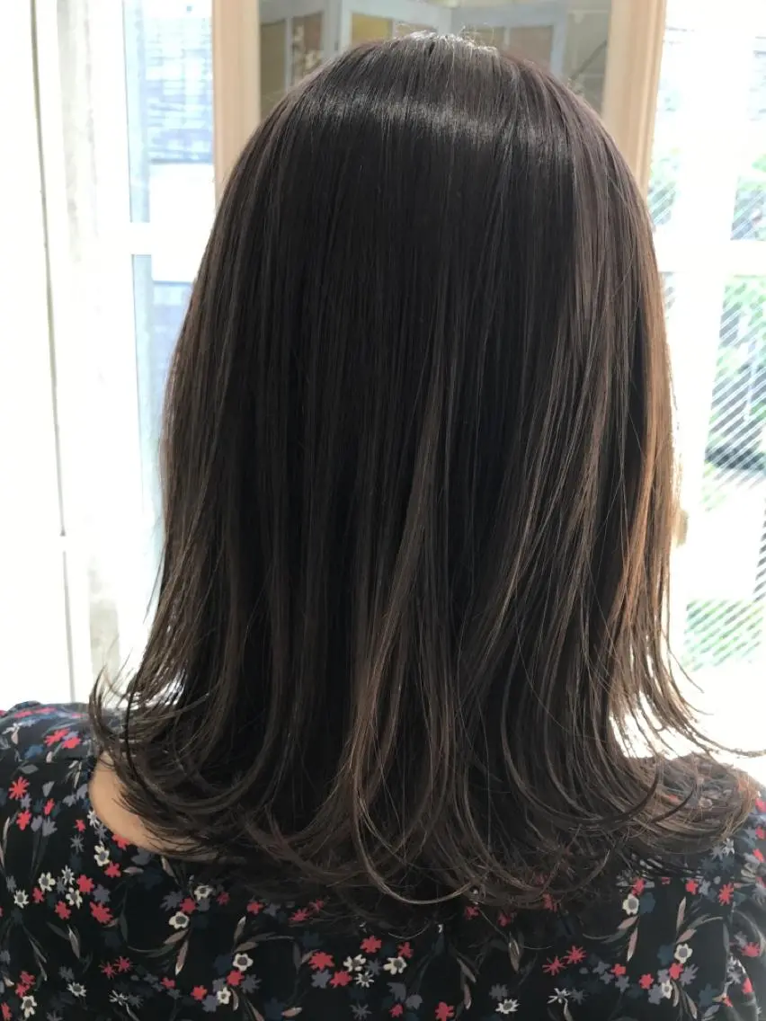 ミディアム カラー 外ハネヘア <<副店長>>小島 翔一郎のヘアスタイル