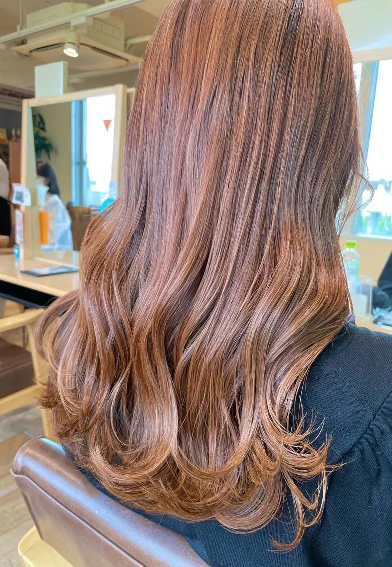 ロング カラー オレンジ 石渡このみ 🍊レイヤーカットのヘアスタイル