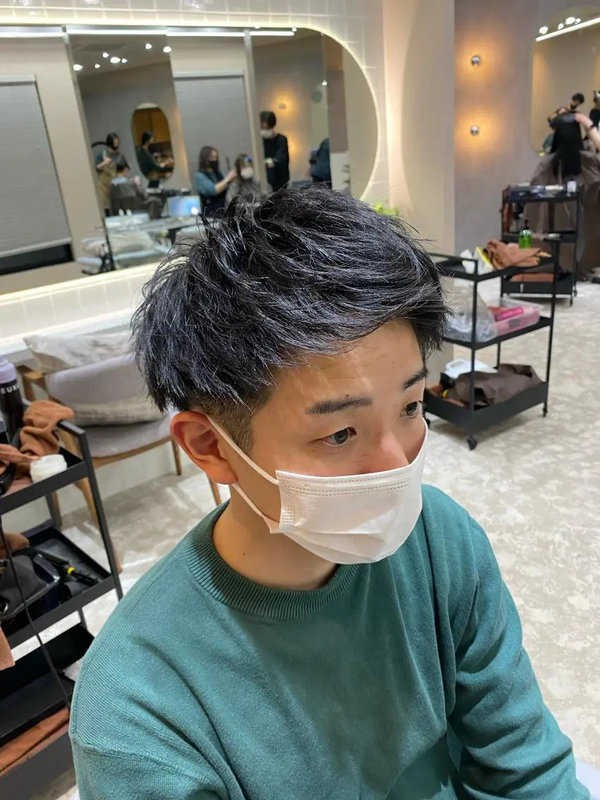 メンズ アップバング マッシュ メンズパーマ メンズツイストパーマ 刈り上げ 梅田中崎町メンズ 美容師ユースケのヘアスタイル