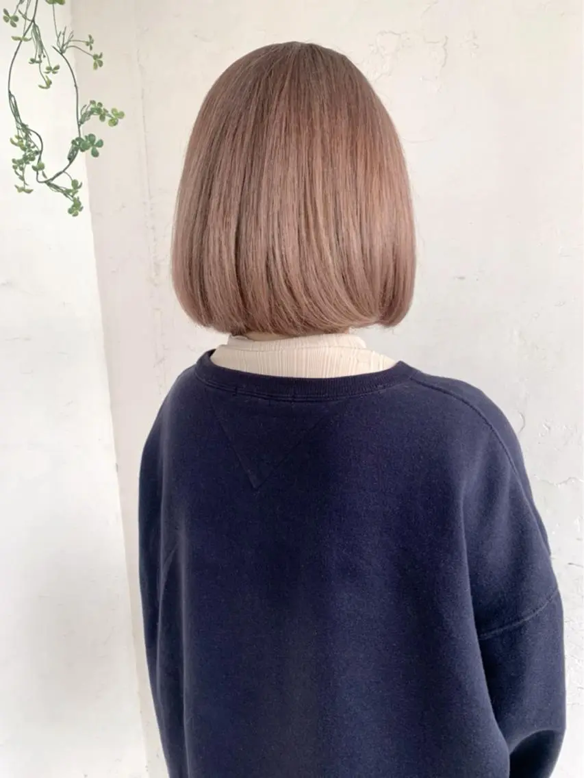 ショート カラー アッシュ ベージュカラー ブルーカラー ブラウンカラー ショコラベージュ ヘアカラー トリートメント 京都大人女性ショート 徒歩1分/秋山のヘアスタイル