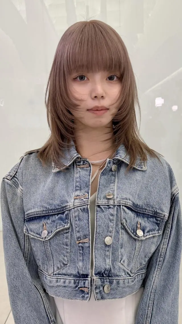 ミディアム カラー ケアブリーチ特化 VARDY表参道のヘアスタイル