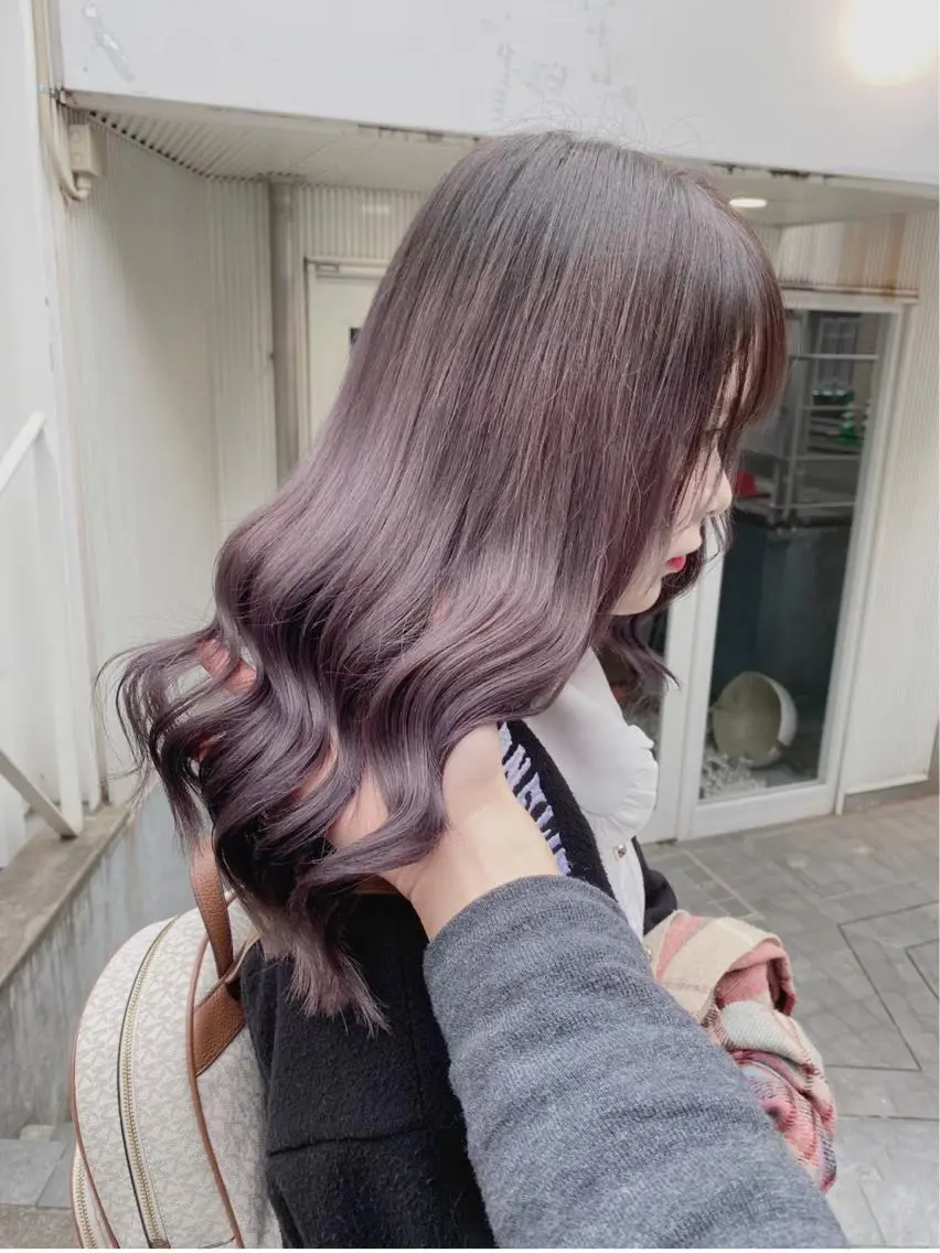 セミロング カラー セミロングパーマ ブリーチ ハイトーンカラー 外国人風カラー 【毎朝セット3分】 メンズパーマ　真人のヘアスタイル