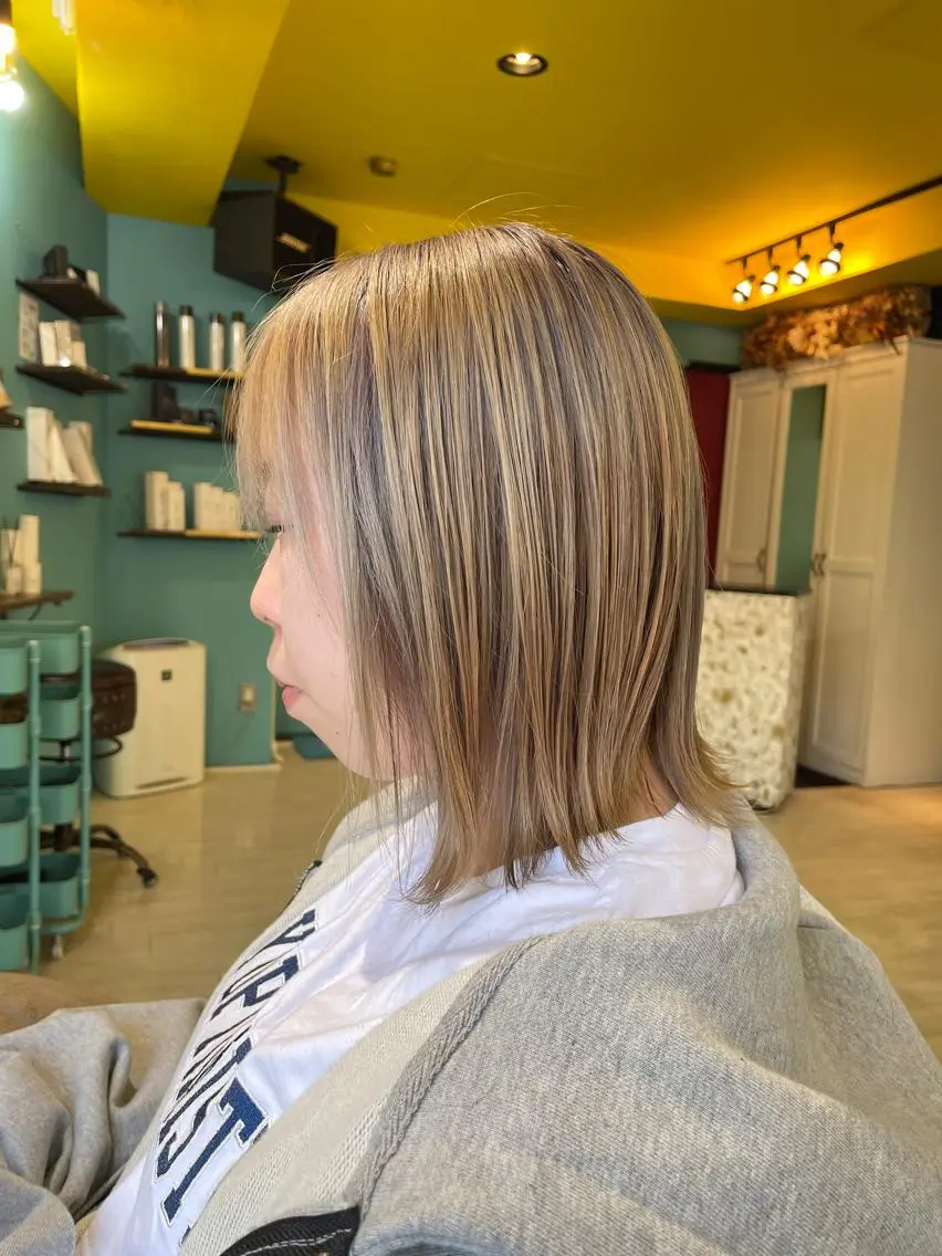 ミディアム カラー ベージュカラー ヘアカラー トリートメント 末石 智のヘアスタイル