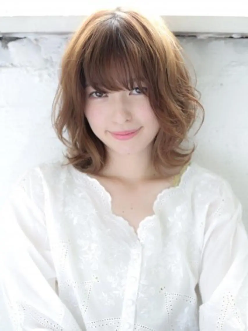 ミディアム 🐺ウルフ/レイヤー 似合わせ‎🤍沙羅のヘアスタイル