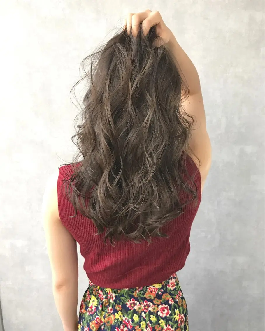 セミロング カラー グレージュ ハイライトカラー ハイライト TOMOYA/ ショート、レイヤーのヘアスタイル