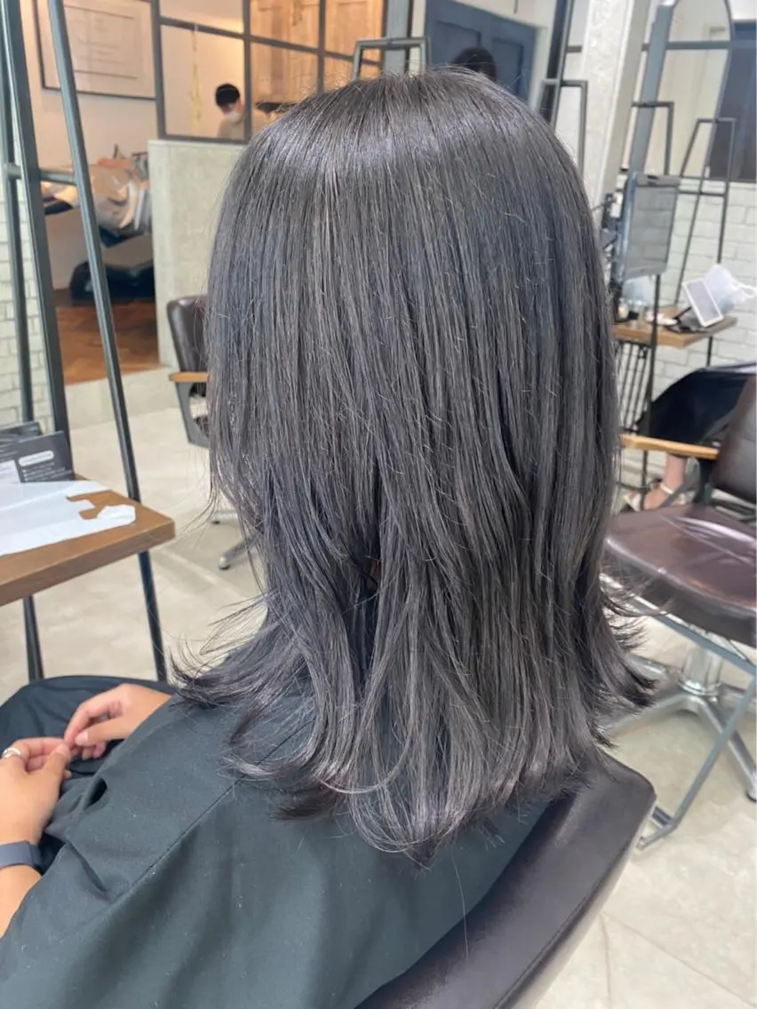 ミディアム カラー アディクシーカラー ブリーチ シルバー カット ヘアカラー 🌿ニュアンス/髪質 改善🌿Fukudaのヘアスタイル