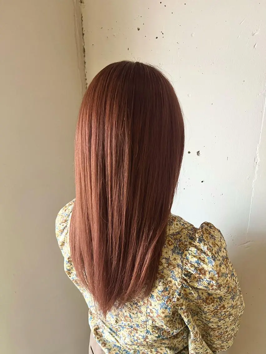 セミロング カラー ベージュカラー ブリーチ ブリーチなしカラー ピンクカラー ピンクベージュ カラースペシャリスト しょう🧑🏼‍🎨のヘアスタイル