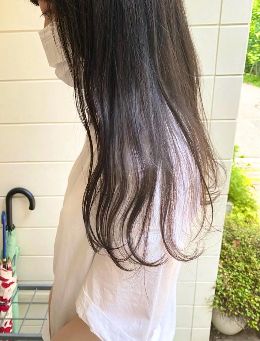 ロング カラー パーマ ヘアアレンジ メンズ キッズ ネイル マツエク・マツパ グレージュ インナーカラー/ KANAのヘアスタイル