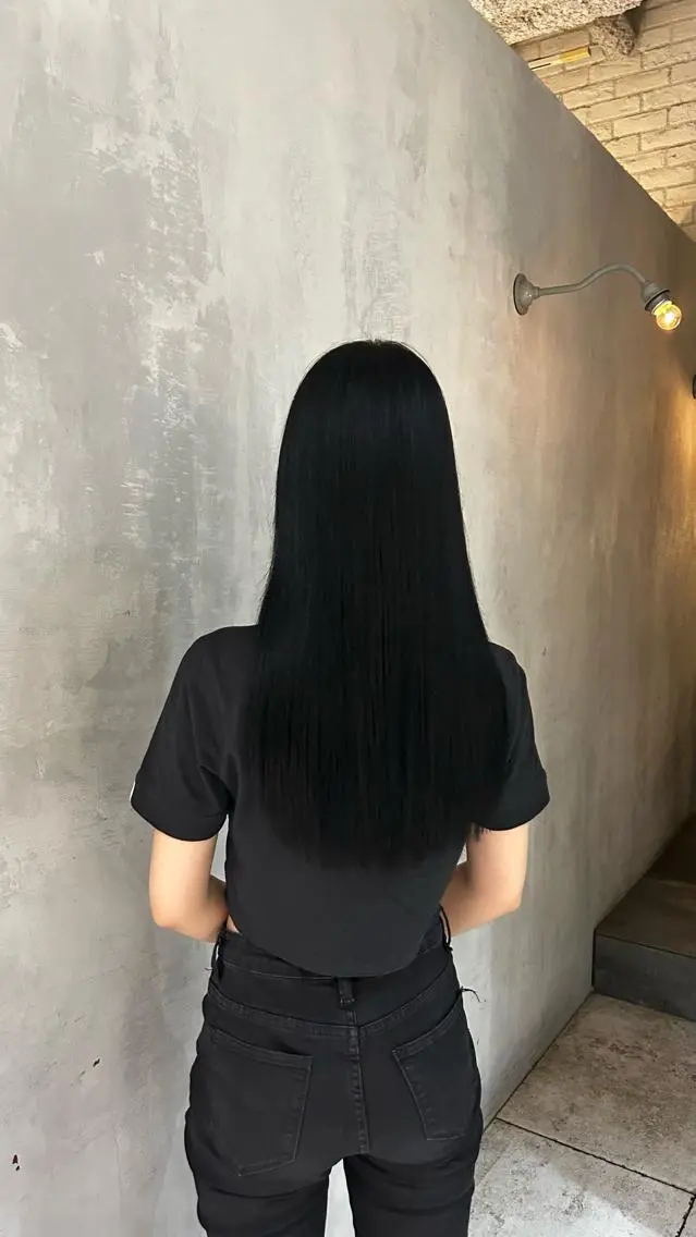 ロング カラー 透明感カラー Hinata🛸 ハイトーン美容師のヘアスタイル