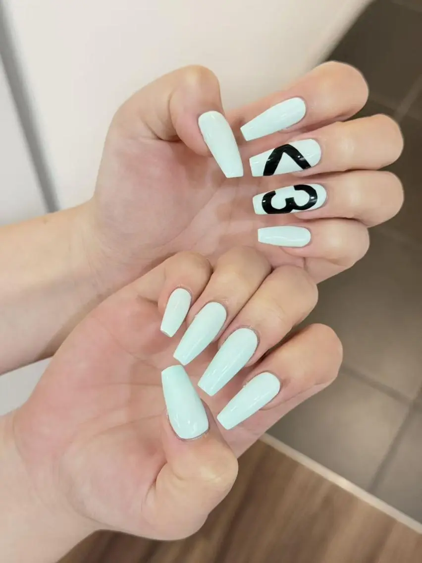 ネイル フレンチネイル ジェルネイル ガラスフレンチ 韓国ネイル マグネットネイル The  Nail 新大久保店のネイルデザイン