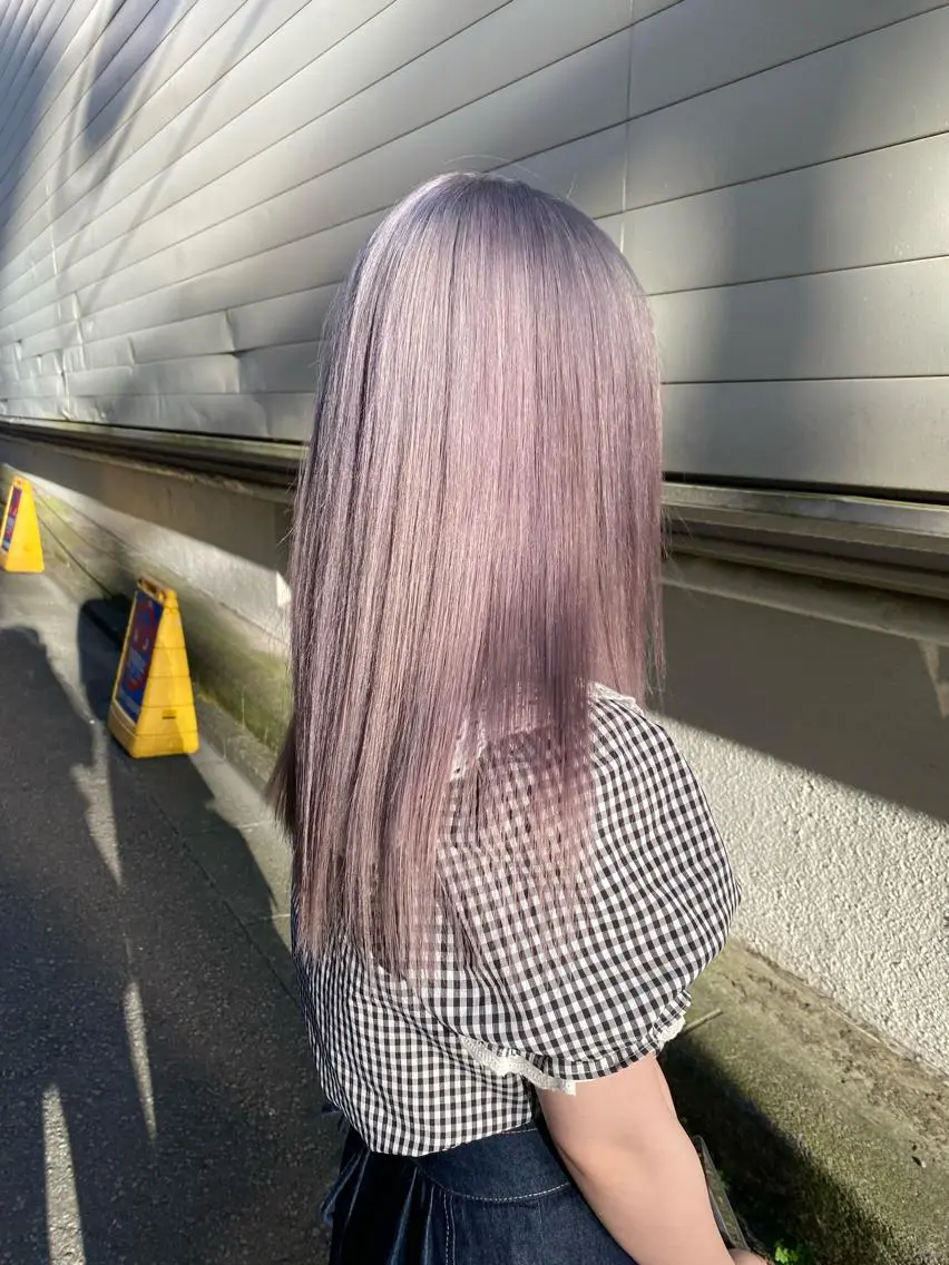 ロング カラー ラベンダーカラー 遠藤沙也加 /レイヤーカットのヘアスタイル