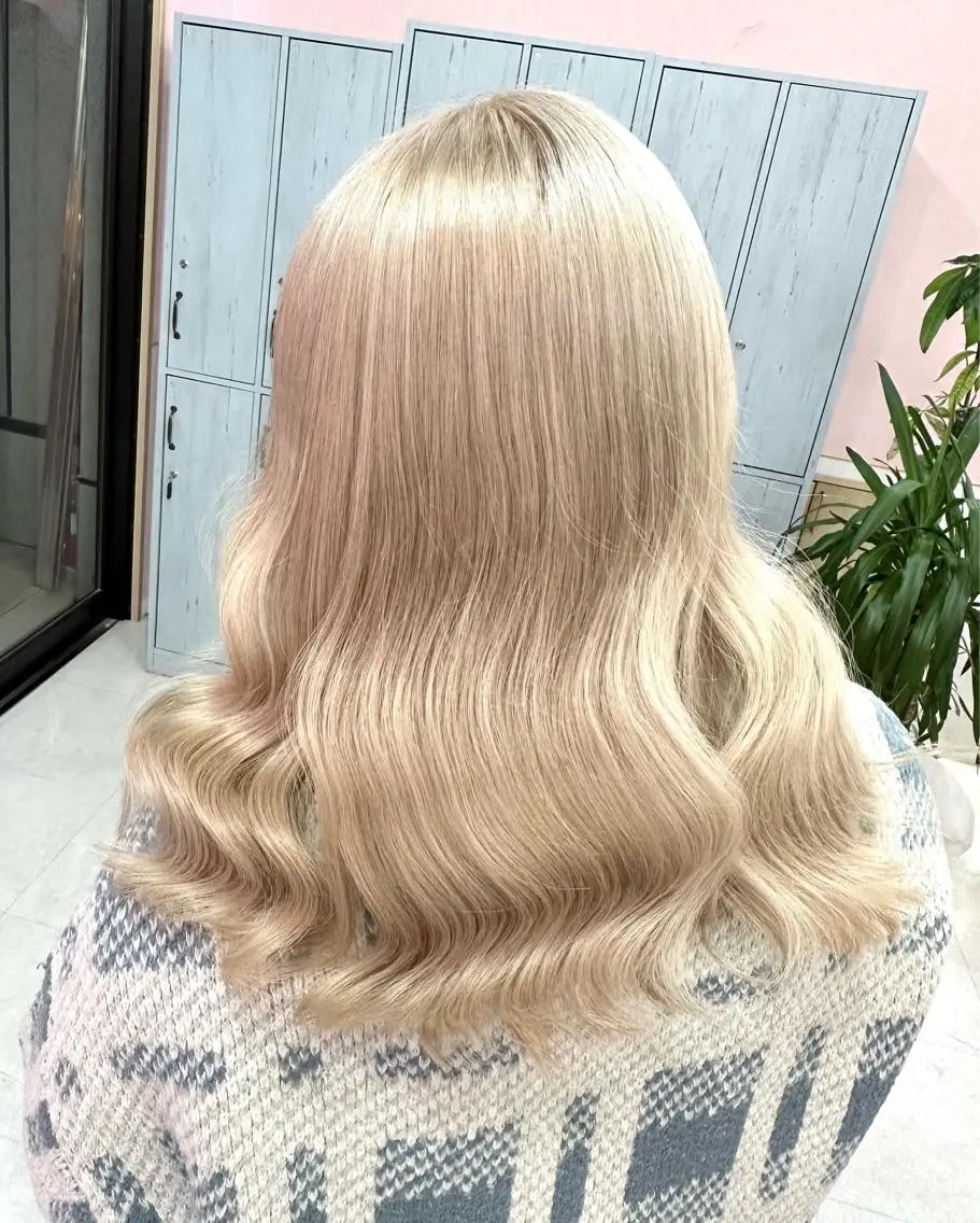 ロング カラー ✨デザイン/ブリーチ MANATOのヘアスタイル