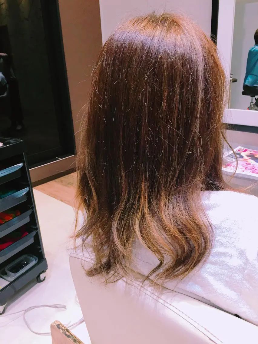 カラー ハイライトカラー _WHITE芝本 賢吾【天王寺店】のヘアスタイル