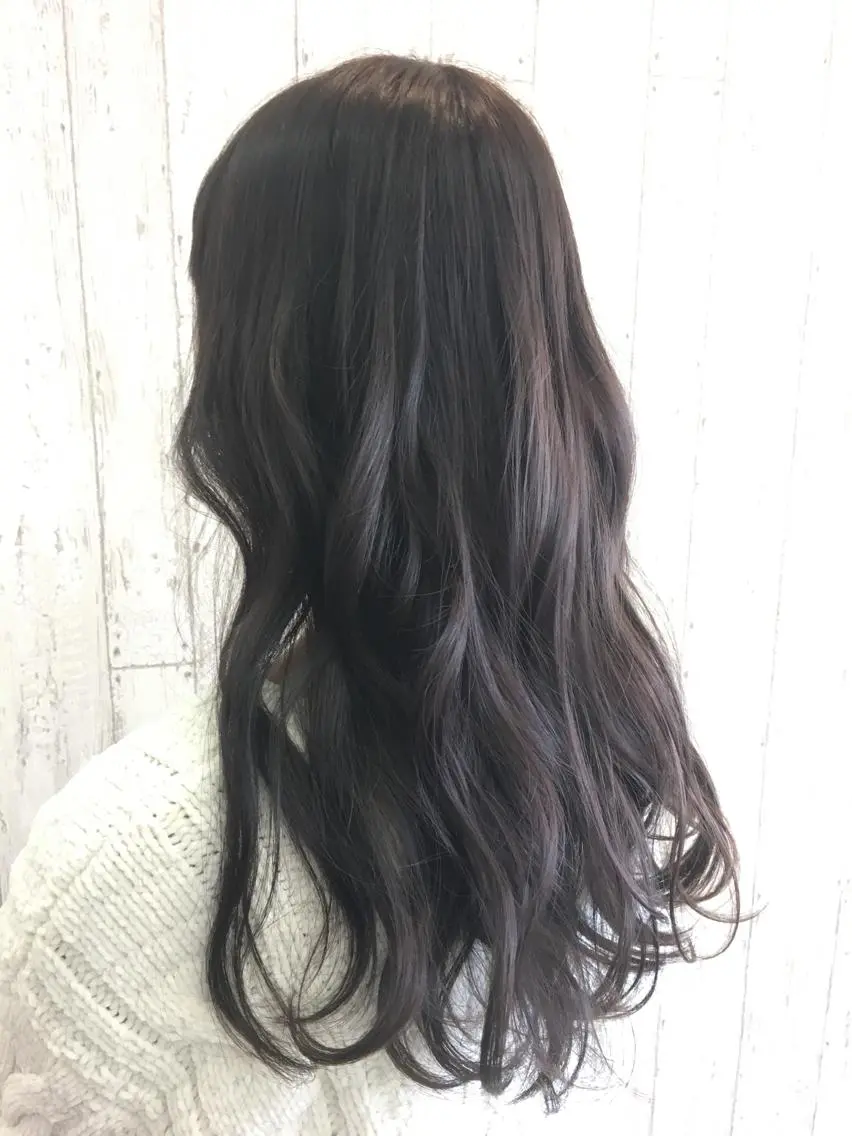 ロング カラー ブラウンカラー パープルカラー パープルブラウン Kaede .のヘアスタイル