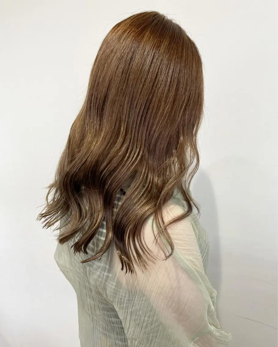 ミディアム 柔らかな縮毛矯正 透明感カラー💫のヘアスタイル