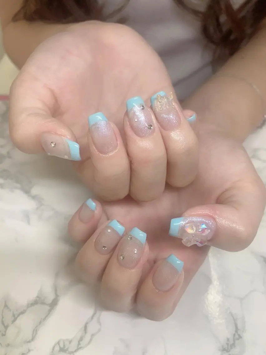 ネイル はな💎ネイル ワンホン、長さ出しのネイルデザイン