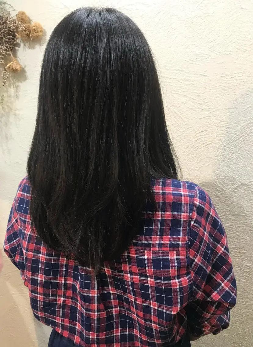 セミロング カラー グレージュ 箱守 さやかのヘアスタイル