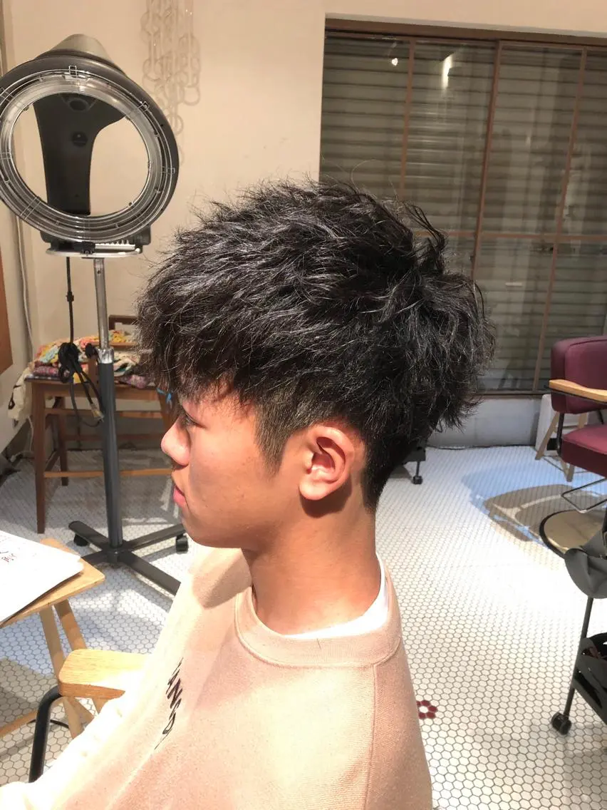パーマ メンズ マッシュ メンズパーマ メンズツイストパーマ ツイストパーマ すみとも るなのヘアスタイル