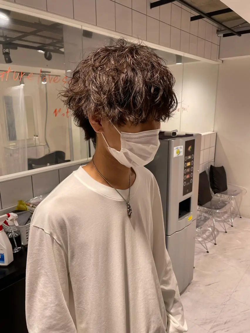 ショート メンズ カット パーマ トリートメント ヘッドスパ ヘアセット スパイキー/フェザー /波巻き/かいとのヘアスタイル