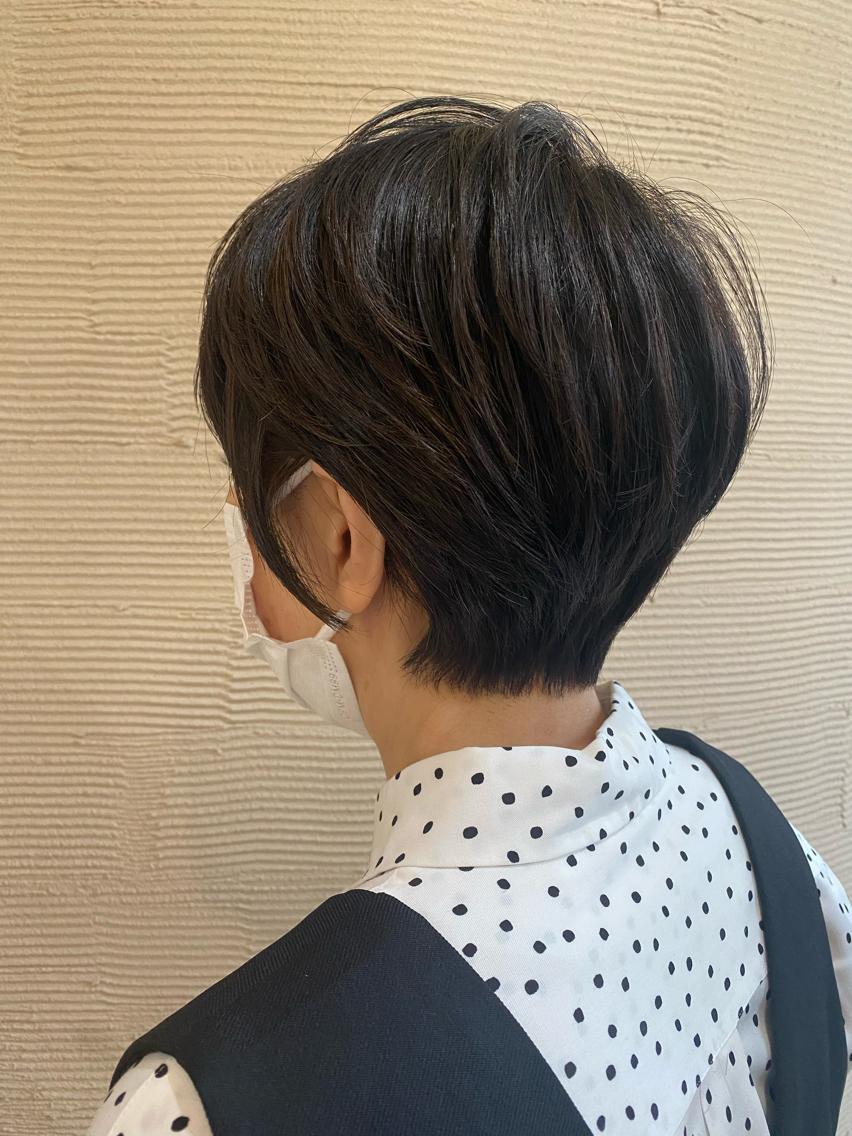 ショート ショートヘア SALOWIN◽ Ichika のヘアスタイル