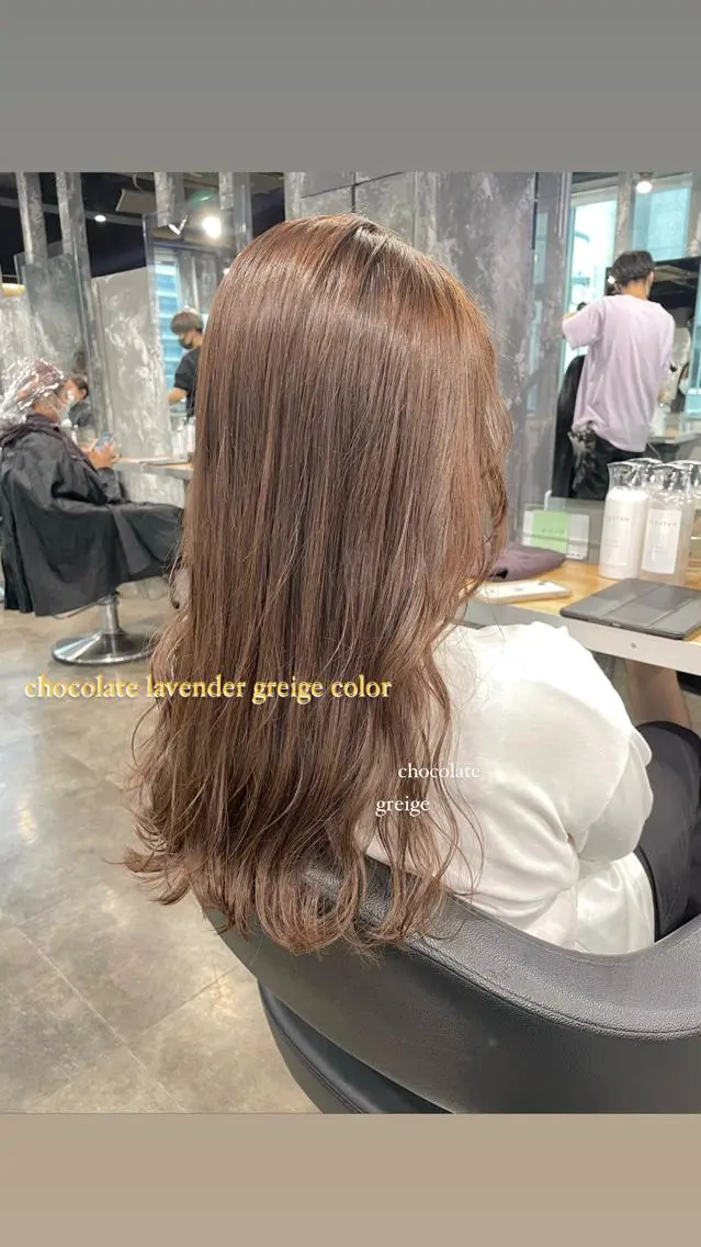 ロング カラー パーマ ヘアアレンジ メンズ キッズ ネイル マツエク・マツパ アイブロウ ヘアカラー トリートメント ヘッドスパ 透明感カラー・レイヤ ー🎀amika🎀のヘアスタイル