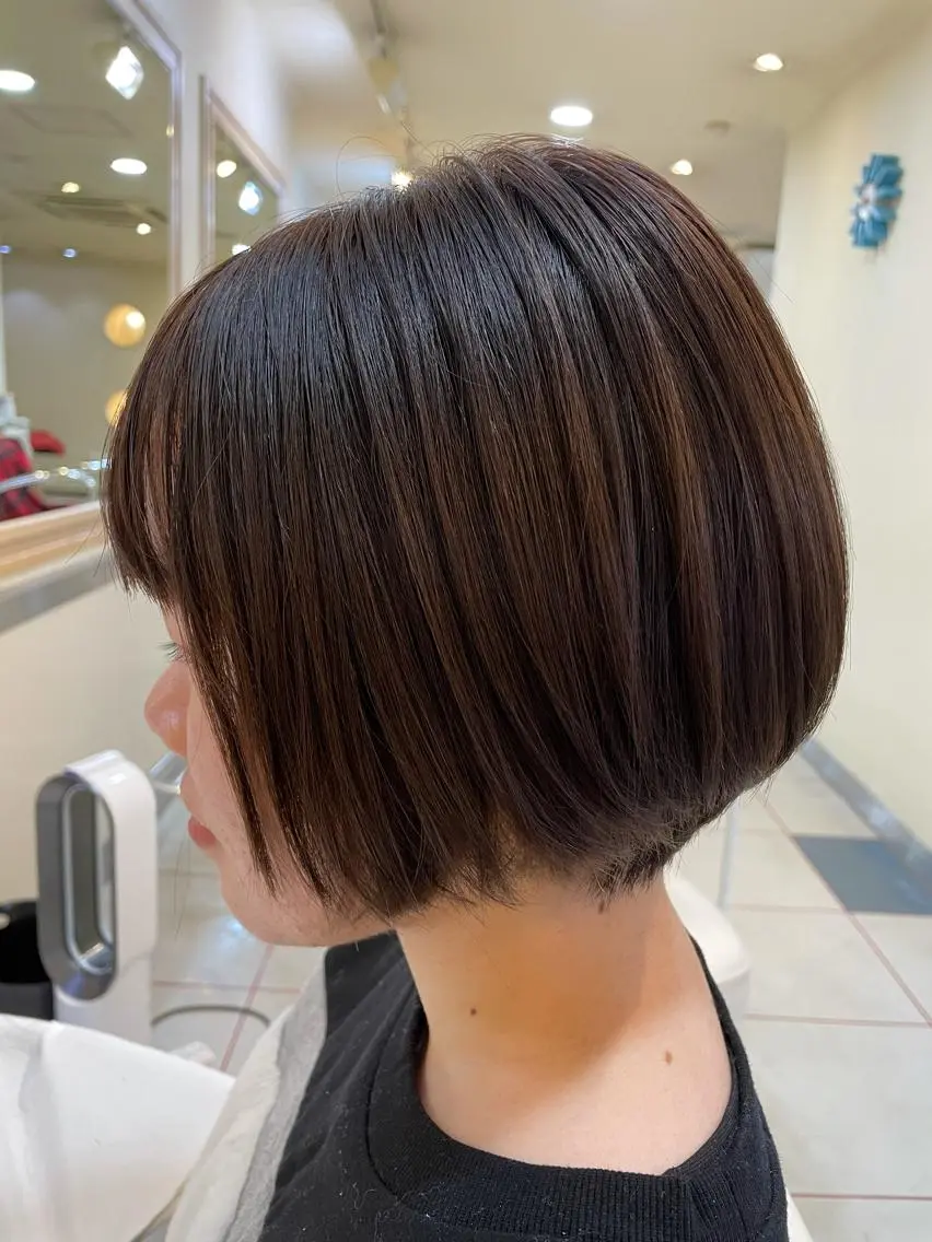 ショート 赤星 さえのヘアスタイル
