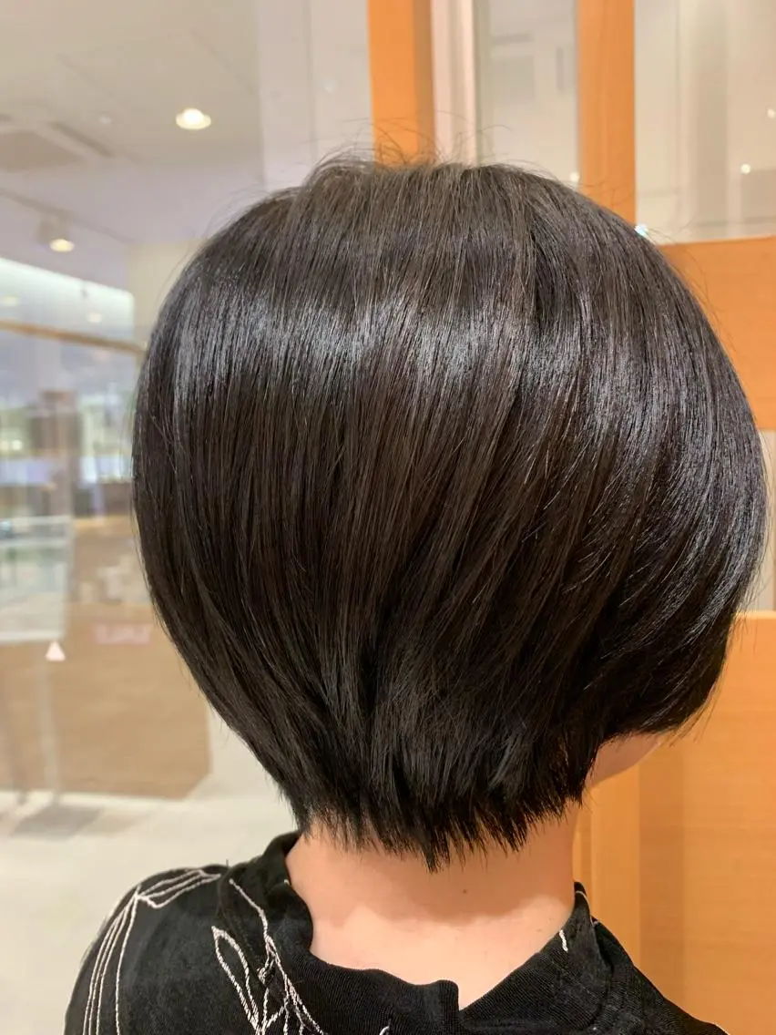 ショート カラー ショートヘア ARMONY秋山輝也 コテ巻き風パーマ特化のヘアスタイル